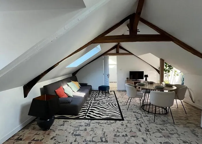 Appartement à 300m Du Port Emblématique *