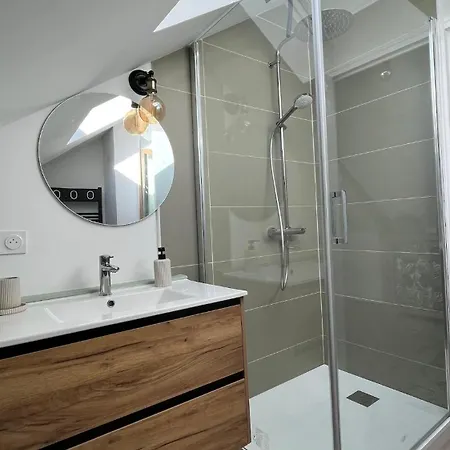 A 300m Du Port Emblematique Honfleur