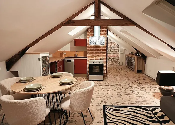 A 300m Du Port Emblematique *